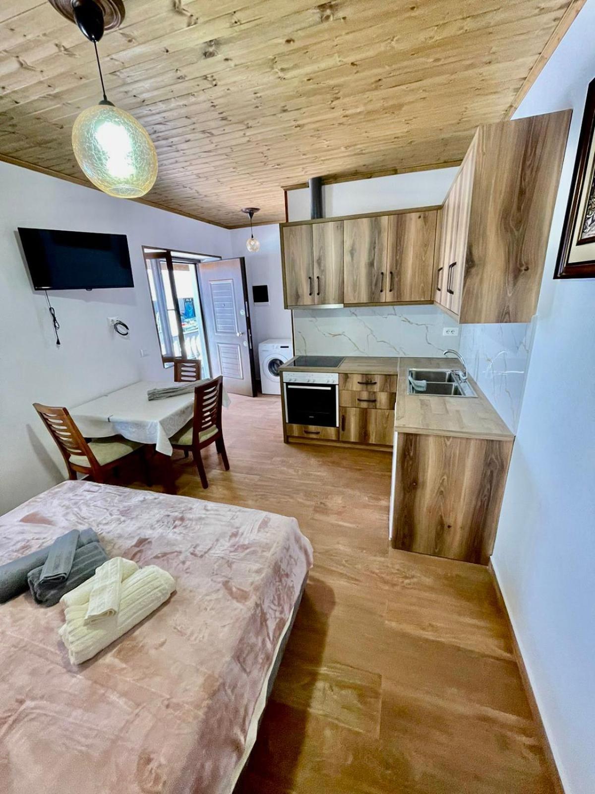 Roel Apartments Sarandë 외부 사진